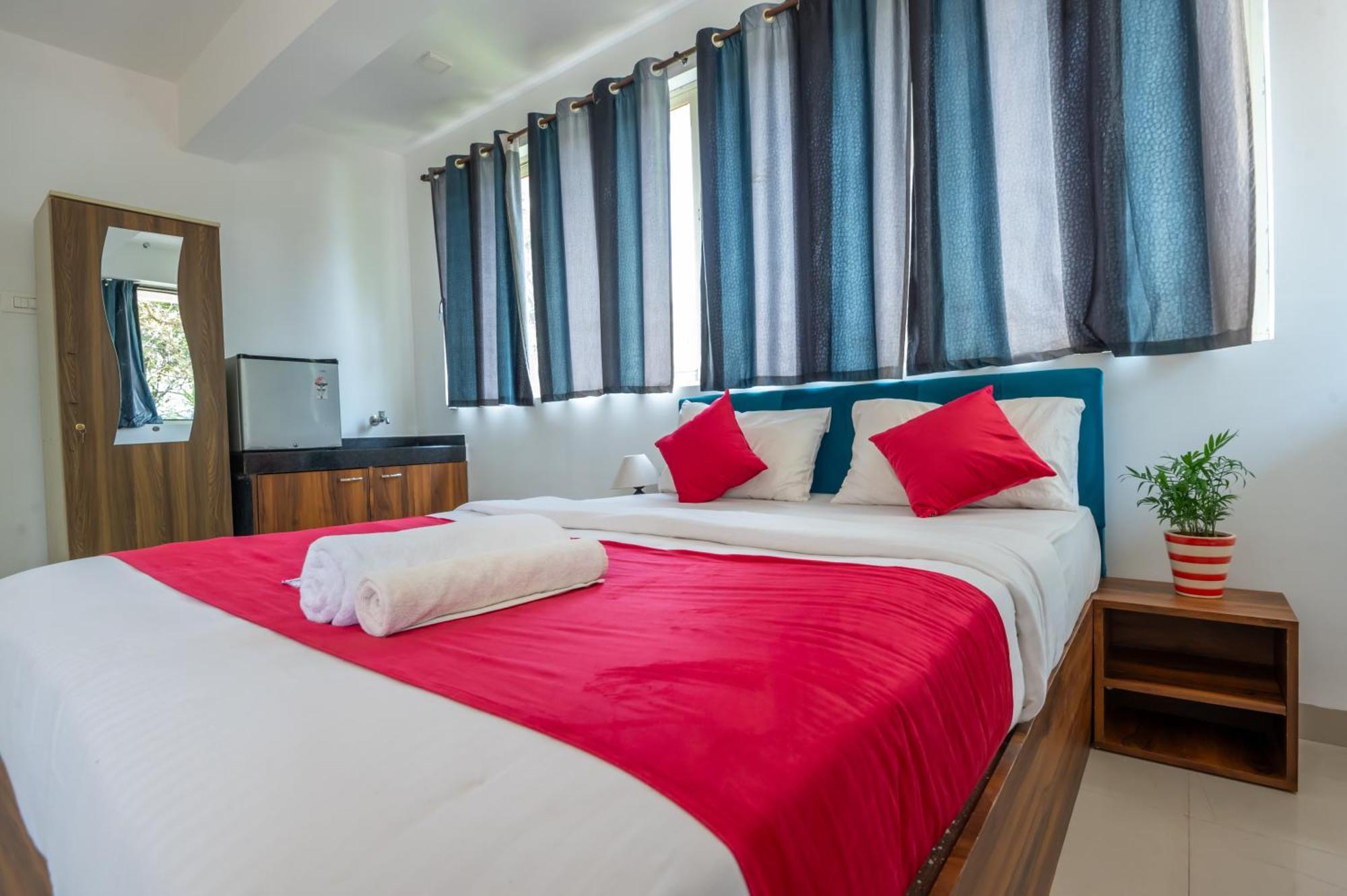 Morjim Sea Waves-Beach Front Hotel Zewnętrze zdjęcie